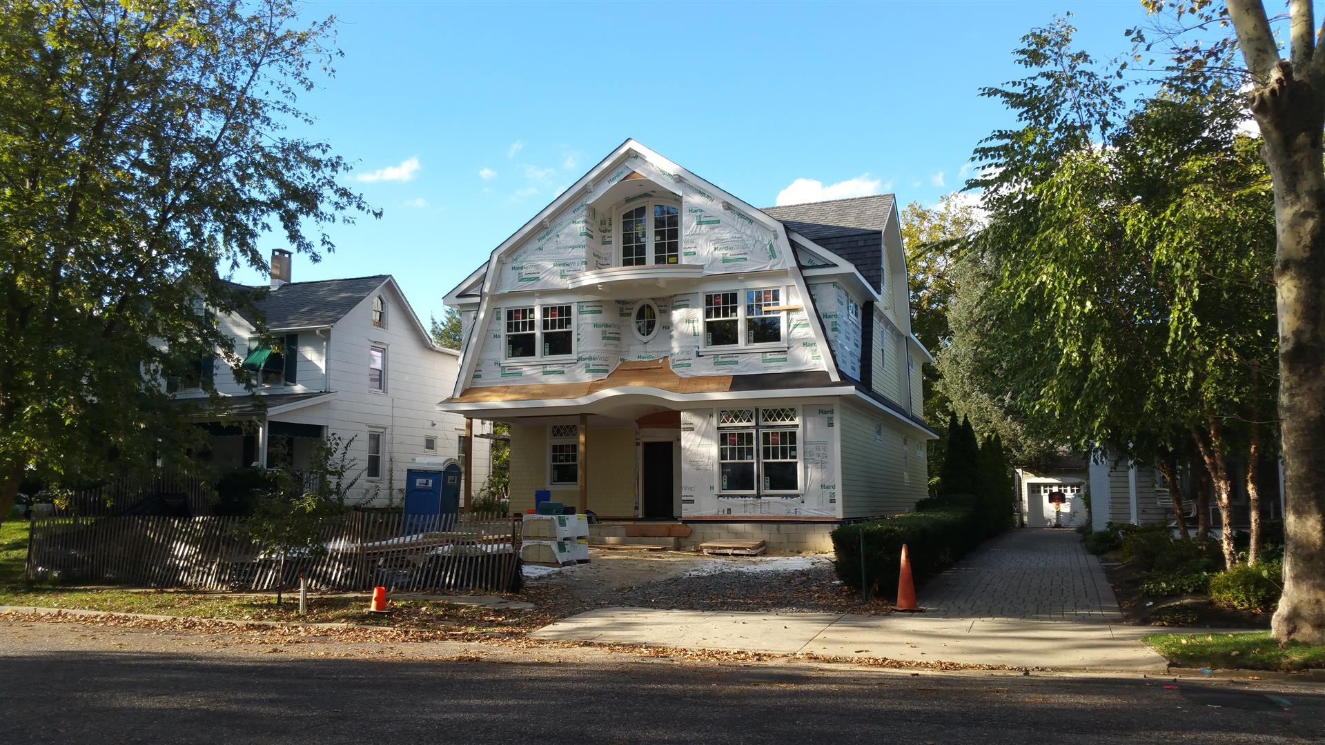 2015-10-16 House Wrap installed and Siding Begun